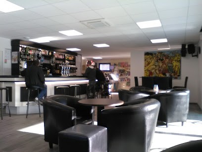 Le Neptune, Bar à Hénanbihen