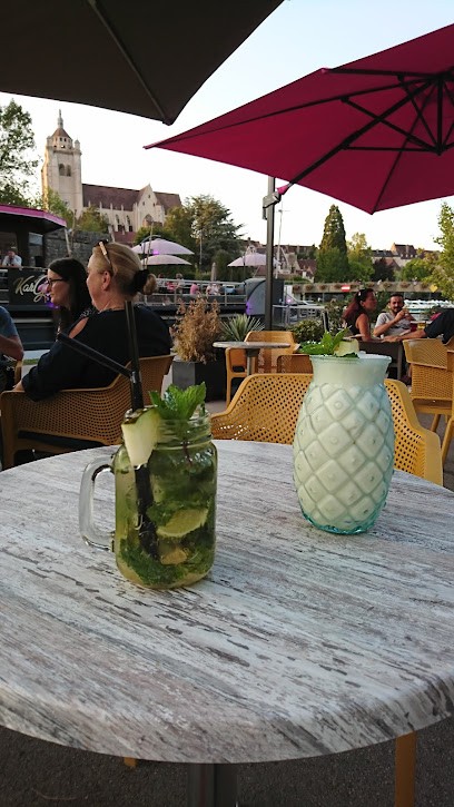 Le Kargo Bar à Cocktails, Bar à Dole