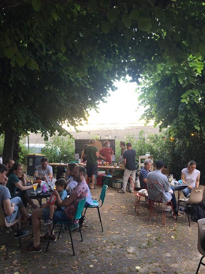 L'aimant, Bar à Fontenay-sous-Bois