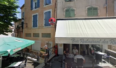 Msaguem Guellil Touria, Bar à Rians