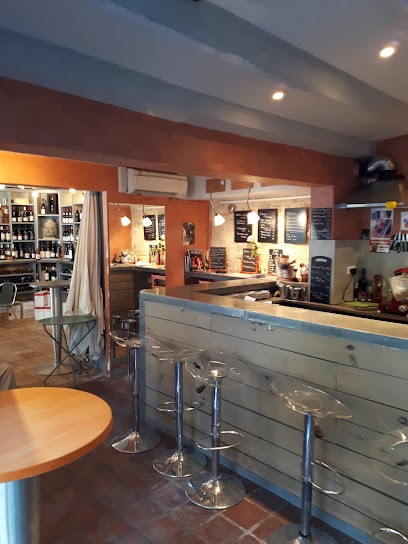 Le Caveau Du Chai D'Uzès - Cave & Bar à Vins, Bar à Uzès