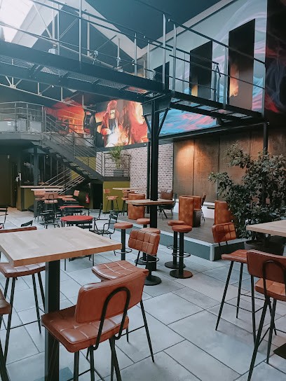 L'atelier, Bar à Laval