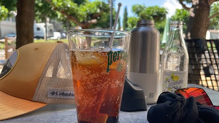 La Tanière, Bar à Peipin