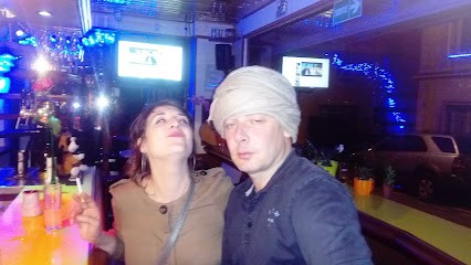 Carissimo Catherine, Bar à Rouen