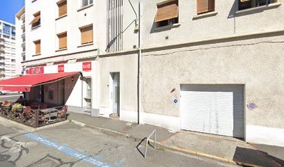 Pole Position, Bar à Pau