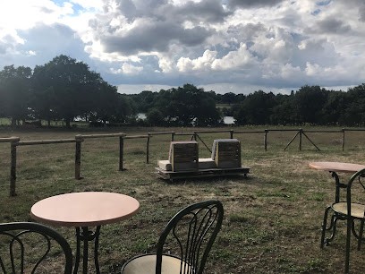 La Tourelle Du Lac, Bar à La Tessoualle