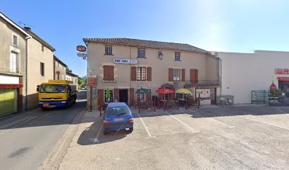 Les Trois Piliers, Bar à Usson-du-Poitou