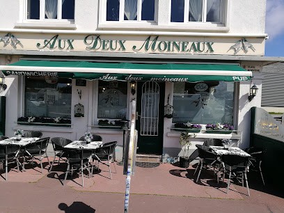 Aux Deux Moineaux, Bar à Calais