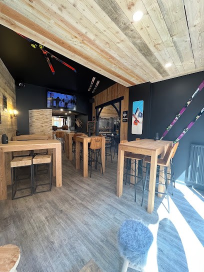 Le Grizzly, Bar à Tarare