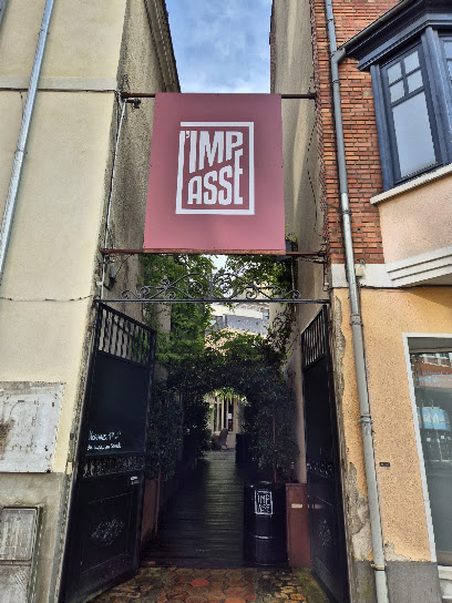 L'impasse, Bar au Mans