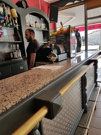 Arcens Monique, Bar à Saint-Jean-d'Aigues-Vives