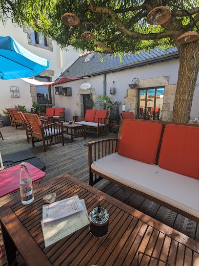 L' Ambonpoint, Bar à Ambon