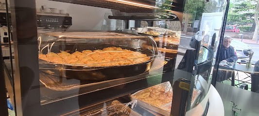 O'MED, Bar à Eaubonne