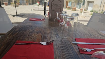 Chez L'Oustaou, Bar à Saint-Mitre-les-Remparts