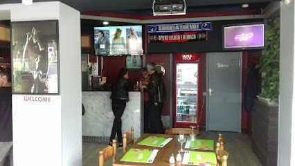 L'Arena, Bar aux Essarts-le-Roi