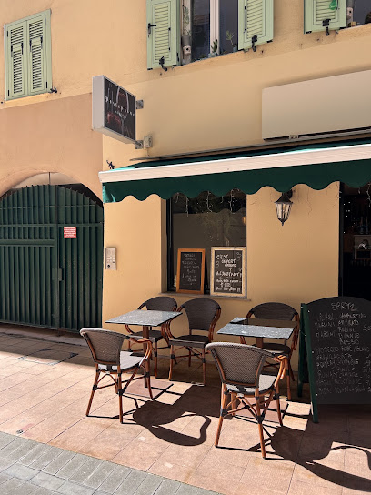 Persephone Menton, Bar à Menton