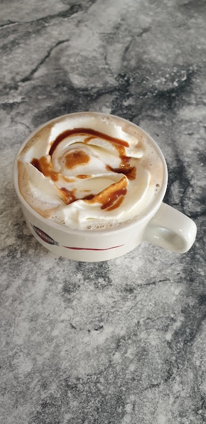 Cressier Gilbert, Bar à Salins-les-Bains