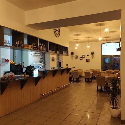 Melti, Bar à Saint-Geyrac