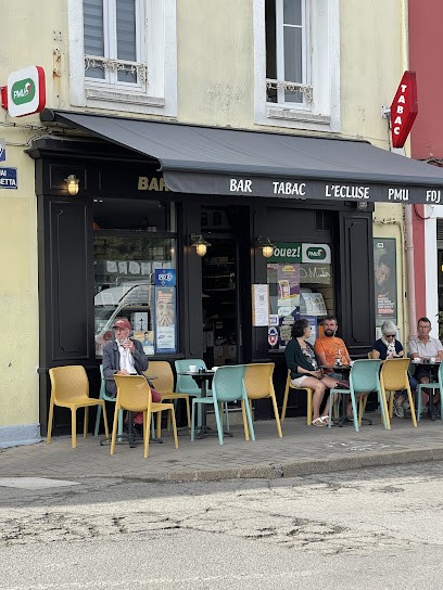 L'Écluse, Bar au Palais