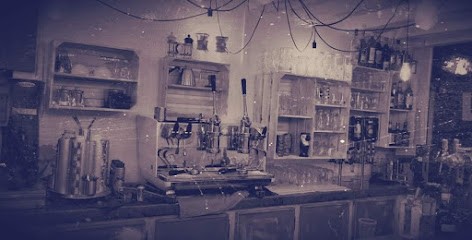 Retrovintage Coffee Shop, Bar à Gisors