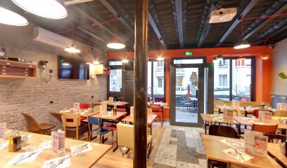 M I M, Bar à Montreuil