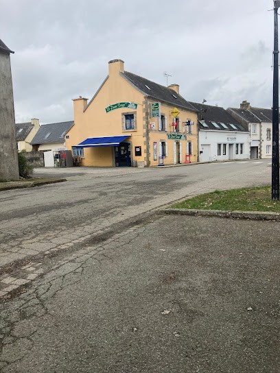 Le Passe Temps, Bar à Trégourez