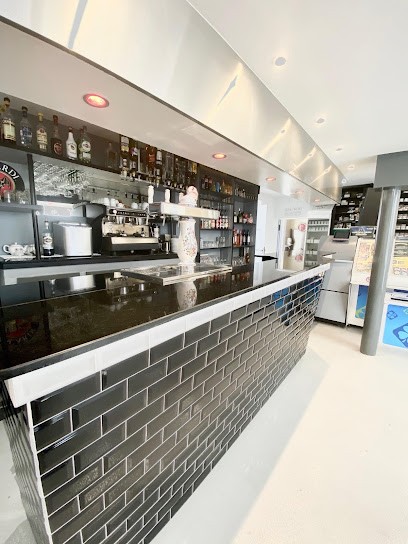 Le Geronimo, Bar à Ecquevilly