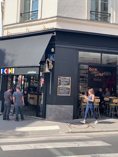 Poni, Bar à Paris 09