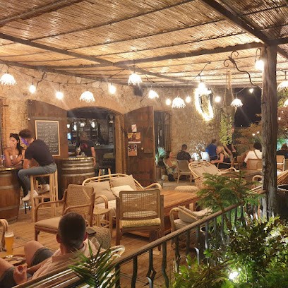 Barbarossa Lounge Bar, Bar à Salernes