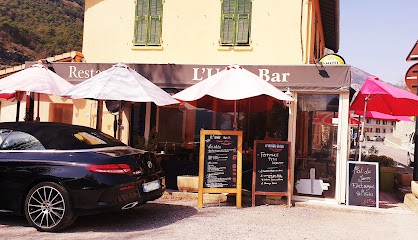 Unic Bar, Bar à La Tour