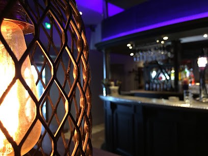 L' Emphytéose, Bar à Laval