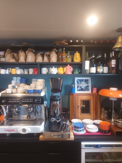 Chez Brigitte, Bar à Île-de-Sein