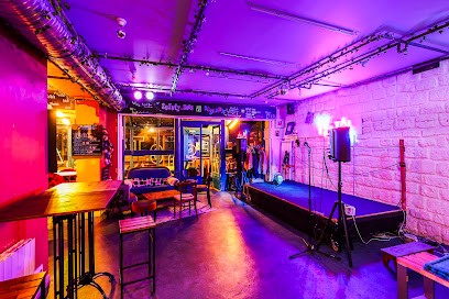 Social Bar Saint-Ouen, Bar à Saint-Ouen