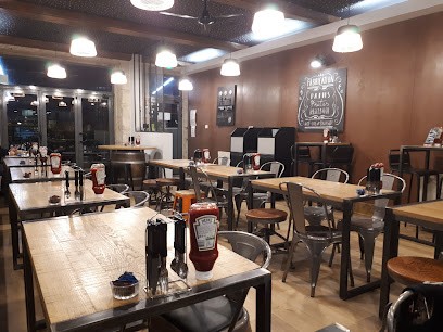 Jo Burger, Bar à Mâcon