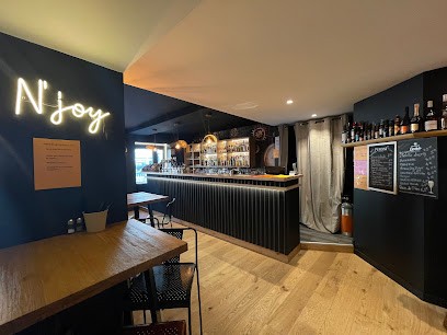 N'JOY, Bar à Trept