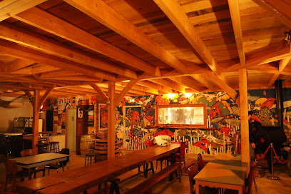 Le Trait D'union, Bar à Castelnaud-la-Chapelle