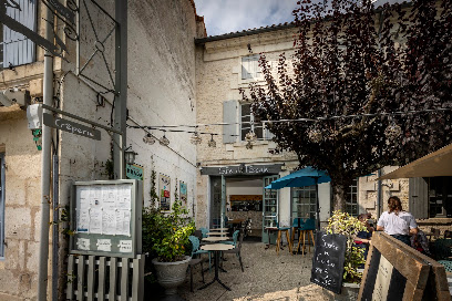 Café De L'escale, Bar à Coulon
