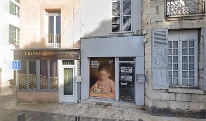 Maj-s-t, Bar à Montargis