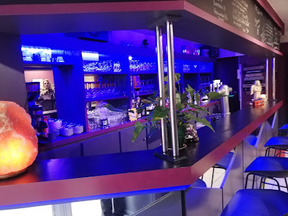 Un Par 1, Bar à Castillon-la-Bataille