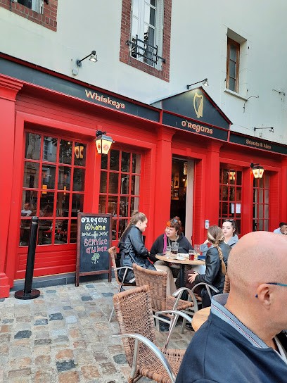 O'Regans, Bar à Laval