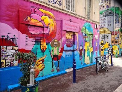 Chat Perché, Bar à Marseille 06