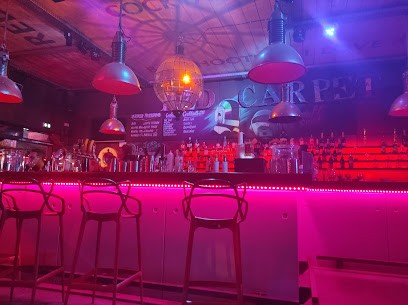 Red Carpet, Bar à Saint-Jean-de-Monts