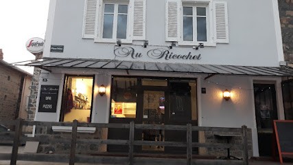 Au Ricochet, Bar à Poule-les-Écharmeaux