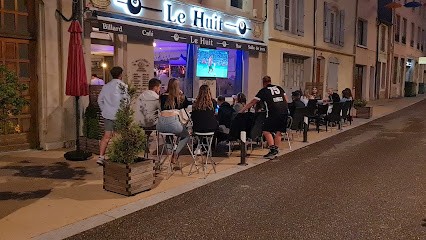 Le Huit, Bar à Neufchâteau