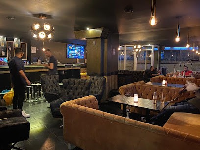 Déjà Vu Lounge & Restaurant, Bar à Montreuil