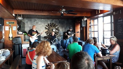 L'Escadrille, Bar à L'Île-d'Yeu