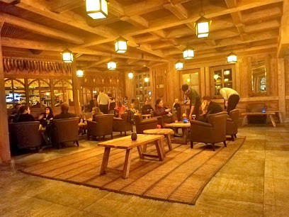 Le Lutécien, Bar à Plailly