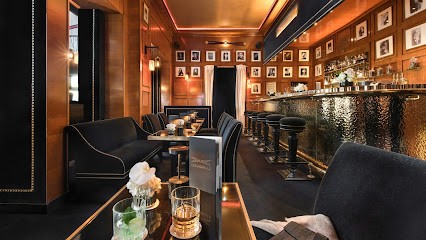 Bar De L'Escadrille, Bar à Paris 08