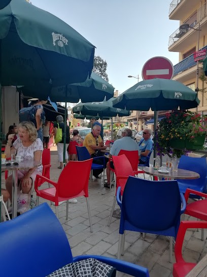 Bar Ouvert A 5h Du Matin La Frégate, Bar à Vallauris