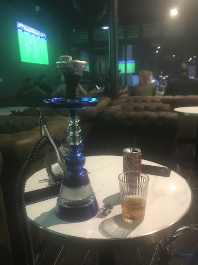 Downtown, Bar à Pantin